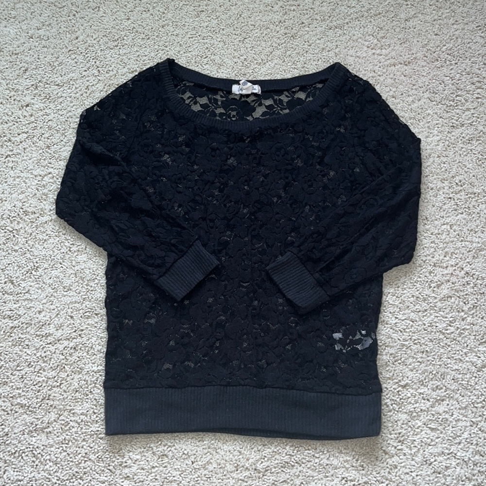 ⭐️ $15 for 2 ⭐️ Aeropostale Lace Mesh Top Size S (like new)